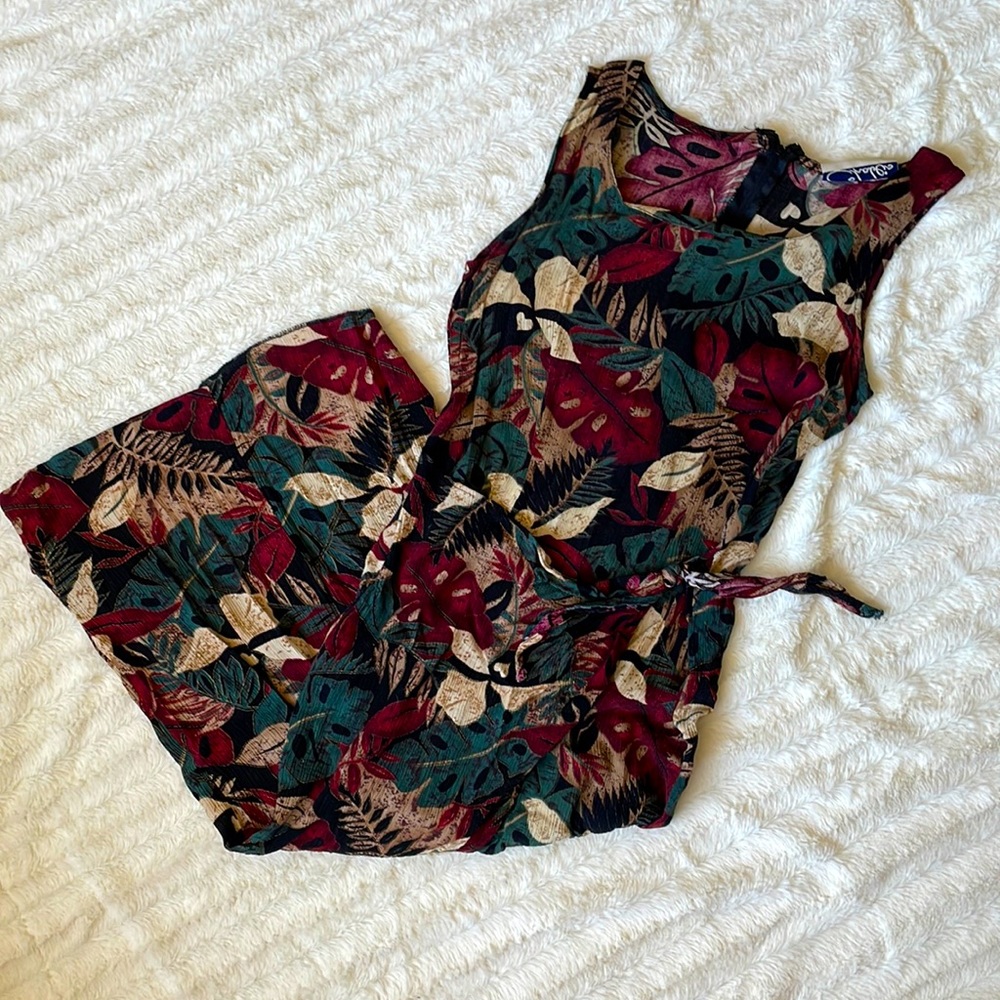 VTG floral midi dress with deep coloured pattern and tie at the waist